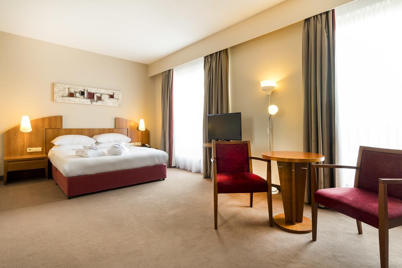 Astoria Hotel أنتويرب المظهر الخارجي الصورة